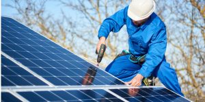 Installation Maintenance Panneaux Solaires Photovoltaïques à Ambierle